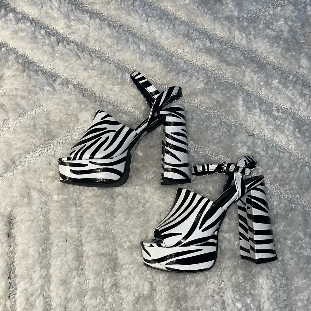 New York & Company Black and White Zebra Heels